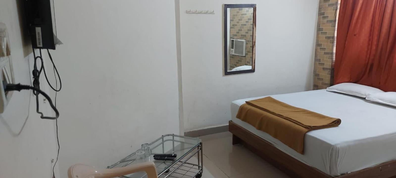Glitz Hotels Sai Guest House - Nr Inorbit Mall Vashi Navi Mumbai Exterior foto