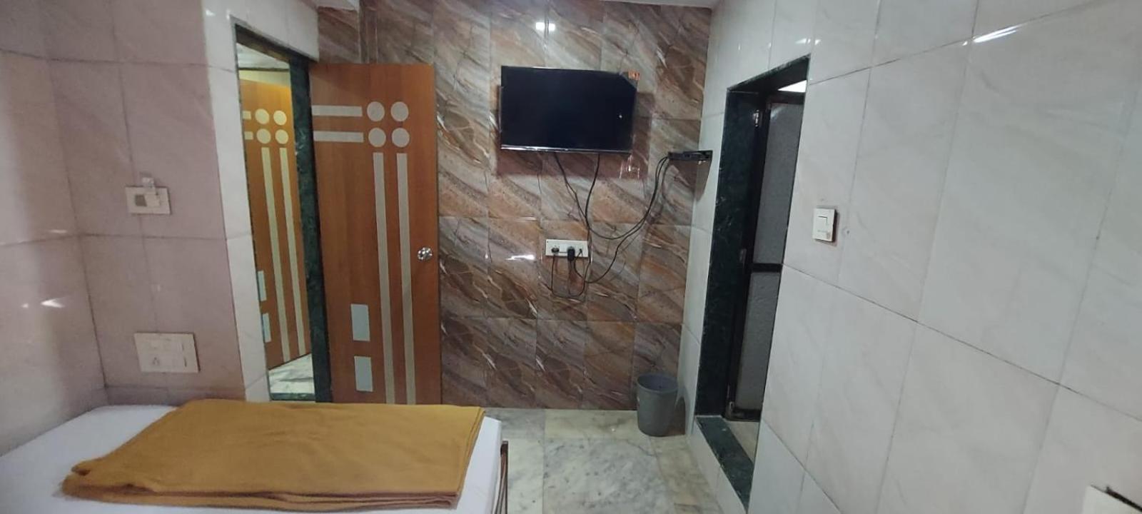 Glitz Hotels Sai Guest House - Nr Inorbit Mall Vashi Navi Mumbai Exterior foto
